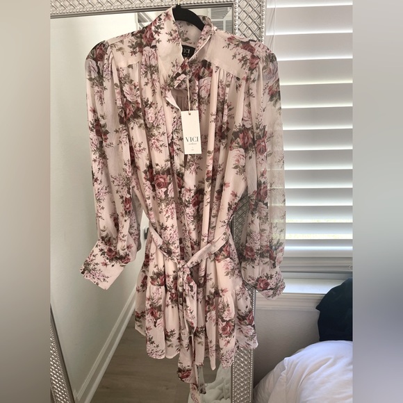 VICI Floral Dress - New with tags L - Picture 1 of 4
